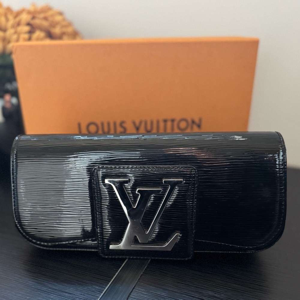 Louis Vuitton Epi Electric Pochette Sobie
Clutch Bag Noir - Picture 4 of 16